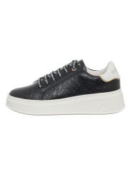 Patrizia Pepe Skórzane sneakersy w kolorze czarnym rozmiar: 35. Czarne obuwie sportowe damskie Patrizia Pepe, bez zapięcia. Za 241.56 zł.
