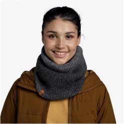 Komin na szyję - Bandana BUFF Knitted & Fleece Neckwarmer Marin. Szare kominy damskie Buff, bez wzorów. Za 197.00 zł.