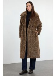 Trendyol Płaszcz w kolorze jasnobrązowo-czarnym ze sztucznego futerka rozmiar: 36. Brązowe płaszcze damskie Trendyol, bez wzorów, z puchu, bez kaptura. Za 167.45 zł.