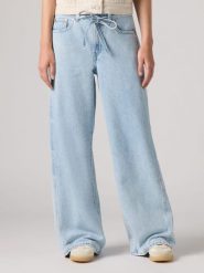 Levi's Dżinsy - Relaxed fit - w kolorze błękitnym rozmiar: W30/L33. Niebieskie jeansy damskie Levi's, z podwyższonym stanem. Za 217.23 zł.