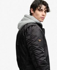Superdry Kurtka Hooded MA1 Bomber z recyklingowanego nylonu. Czarne kurtki damskie Superdry, xl, z aplikacjami, z materiału, bez kaptura. Za 581.75 zł.