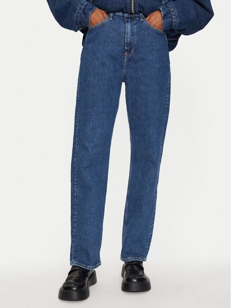 Calvin Klein Jeans Jeansy J20J224033 Granatowy Straight Fit. Niebieskie jeansy damskie Calvin Klein Jeans. Za 259.99 zł.