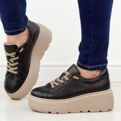 Czarne skórzane półbuty damskie na platformie Cambell 19374. Czarne półbuty damskie Cambell, na jesień, bez wzorów, z jeansu, bez obcasa, na platformie, bez zapięcia. Za 279.00 zł.