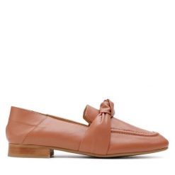 Lordsy GINO ROSSI. Brązowe półbuty damskie Gino Rossi, bez wzorów, bez obcasa, bez zapięcia. Za 279.99 zł.