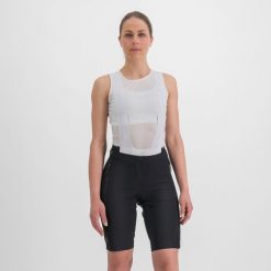 Spodenki rowerowe damskie Sportful Supergiara Overshort. Czarne spodenki sportowe damskie SPORTFUL, na jesień, s, bez wzorów, z elastanu, rowerowe. Za 210.00 zł.
