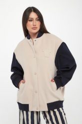 Kurtka damska bejsbolówka wełniana Ellisse WEEKEND MAX MARA. Kurtki damskie Weekend Max Mara, bez wzorów, z wełny, bez kaptura. Za 2,799.00 zł.