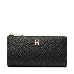 Portfel Tommy Hilfiger. Czarne portfele damskie Tommy Hilfiger, bez wzorów. Za 289.99 zł.