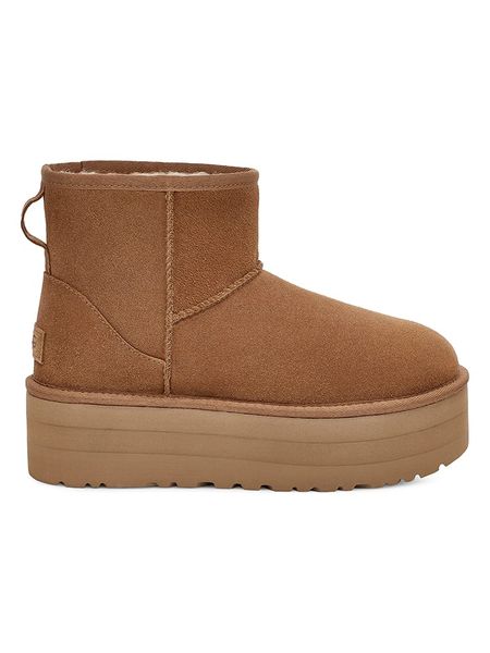 UGG Botki "W Classic Mini Platform" w kolorze jasnobrązowym ze skóry jagnięcej rozmiar: 37. Białe botki damskie Ugg, ze skóry, bez obcasa, na platformie, bez zapięcia. Za 719.66 zł.