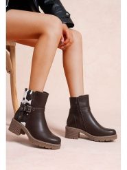 Foreverfolie Botki w kolorze brązowym rozmiar: 39. Brązowe botki damskie Foreverfolie, bez obcasa, bez zapięcia. Za 130.99 zł.