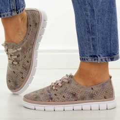 Beżowe multi ażurowe skórzane półbuty damskie Filippo Dp7671/26. Brązowe półbuty damskie Filippo, na jesień, w ażurowe wzory, z jeansu, z okrągłym noskiem, bez obcasa, na płaskiej podeszwie, bez zapięcia. W wyprzedaży za 197.10 zł.