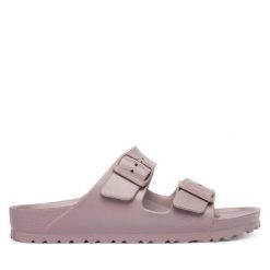 Klapki Birkenstock. Fioletowe klapki damskie Birkenstock, bez wzorów, bez obcasa, bez zapięcia. Za 229.99 zł.