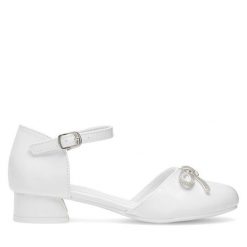 Baleriny Nelli Blu. Białe baleriny dziewczęce Nelli Blu, bez wzorów, bez obcasa, bez zapięcia. Za 79.99 zł.