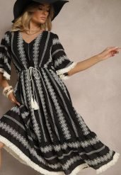 Czarna Rozkloszowana Sukienka Boho z Bawełny Zdobiona Haftem i Wiązaniem Koriruna. Czarne sukienki damskie Renee, z aplikacjami, z bawełny, boho, bez ramiączek. W wyprzedaży za 119.99 zł.