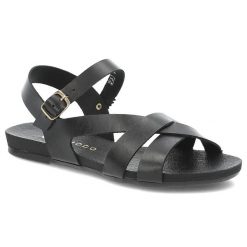 Czarne Sandały Armodo Wygodne Obuwie Damskie. Czarne sandały damskie Armodo, bez wzorów, ze skóry, bez obcasa, bez zapięcia. Za 279.00 zł.
