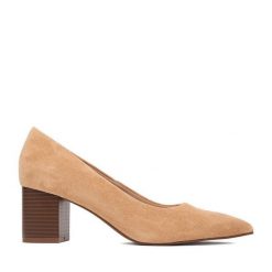 Czółenka JENNY. Brązowe czółenka damskie Jenny, bez wzorów, bez obcasa. Za 129.99 zł.