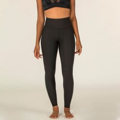 Legginsy UV surfingowe damskie Olaian Rachel. Czarne legginsy damskie OLAIAN, s, bez wzorów, z elastanu. Za 119.99 zł.