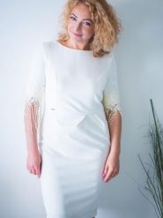 Sukienka Model Jasmine Ecru - Jersa. Sukienki damskie Jersa, bez wzorów, bez ramiączek. Za 472.54 zł.