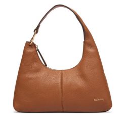 Torebka Calvin Klein. Zielone torebki klasyczne damskie Calvin Klein, bez dodatków. Za 899.99 zł.