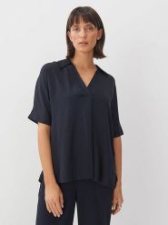 Someday Bluzka w kolorze granatowym rozmiar: 36. Niebieskie bluzki damskie someday., bez wzorów, bez kołnierzyka, bez ramiączek. Za 124.95 zł.
