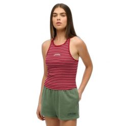 Tank top w paski z plecami w stylu sportowym i logo dla kobiet Superdry Essentia. Czerwone koszulki sportowe damskie Superdry, bez wzorów, bez ramiączek. Za 107.45 zł.