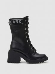 Pepe Jeans FOOTWEAR Botki "Boss" w kolorze czarnym rozmiar: 36. Czarne botki damskie Pepe Jeans FOOTWEAR, z jeansu, eleganckie, bez obcasa, bez zapięcia. Za 131.74 zł.