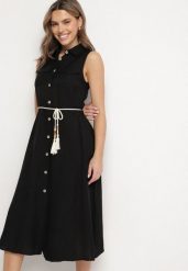 Czarna Koszulowa Sukienka z Wiskozy o Rozkoszowanym Kroju Wiązaniem z Frędzlami Zenbia. Czarne sukienki damskie Born2be, bez wzorów, z jeansu, eleganckie, bez ramiączek. Za 119.99 zł.