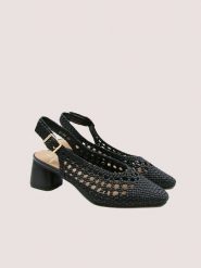 Bellucci Czółenka w kolorze czarnym z paskiem rozmiar: 36. Czarne czółenka damskie Bellucci, bez wzorów, bez obcasa. Za 127.35 zł.