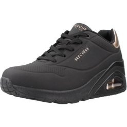 Sneakersy Skechers z komfortem Memory Foam czarne. Czarne obuwie sportowe damskie Skechers, ze skóry, bez zapięcia, trekkingowe, Skechers Sport. W wyprzedaży za 359.80 zł.