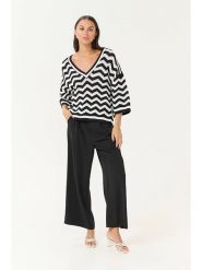 Kaffe Sweter w kolorze czarno-białym rozmiar: XXL. Białe swetry klasyczne damskie Kaffe, xxl, z bawełny, bez kołnierzyka. Za 131.12 zł.