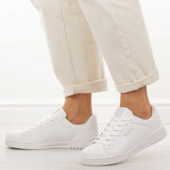 Białe półbuty damskie American Club Rl153. Białe obuwie sportowe casual damskie American CLUB, z jeansu, bez zapięcia. Za 169.00 zł.