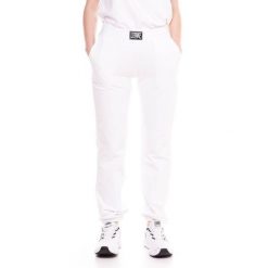 Spodnie dresowe z ściągacze na co dzień na siłownię. Białe spodnie dresowe damskie LEONE 1947 APPAREL, bez wzorów, z bawełny. W wyprzedaży za 112.15 zł.