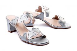 BRENDA ZARO T3589 mercuri, klapki damskie. Szare klapki damskie Brenda Zaro, bez wzorów, bez obcasa, na obcasie, bez zapięcia. Za 174.95 zł.