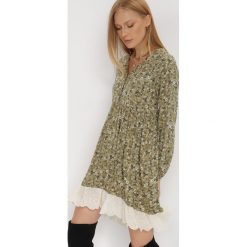 Zielona Sukienka Ferethe. Zielone sukienki damskie Born2be, z aplikacjami, boho, bez ramiączek. W wyprzedaży za 63.74 zł.