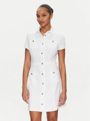 Guess Sukienka koszulowa W5GK70 KCBO2 Biały Regular Fit. Białe sukienki damskie Guess, z aplikacjami, z syntetyku, bez ramiączek. Za 449.99 zł.