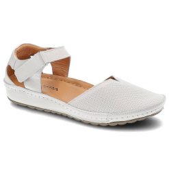 Białe Sandały Kampa Wygodne Skórzane Buty Damskie. Białe sandały damskie KAMPA, bez wzorów, ze skóry, bez obcasa, bez zapięcia. Za 189.00 zł.