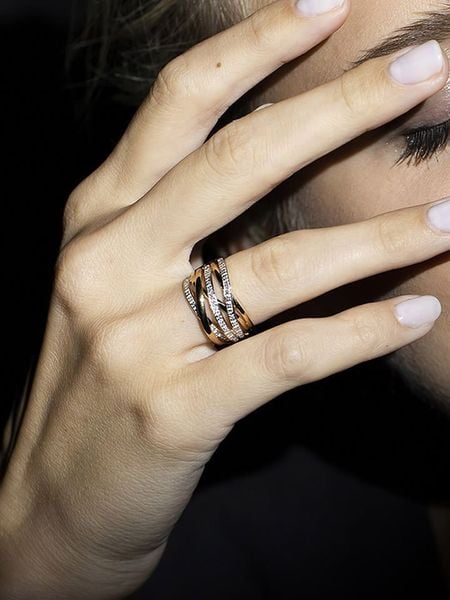 DIAMANTA Złoty pierścionek "Méli-mélo scintillant" z diamentami rozmiar: 52. Żółte pierścionki damskie DIAMANTA, z diamentem, złote. Za 2,827.99 zł.