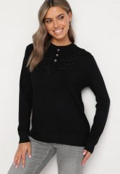 Czarny Sweter z Bawełną i Ozdobnym Haftowaniem oraz Guzikami Merissan. Czarne swetry klasyczne damskie Born2be, na zimę, z bawełny, bez kołnierzyka. Za 64.99 zł.