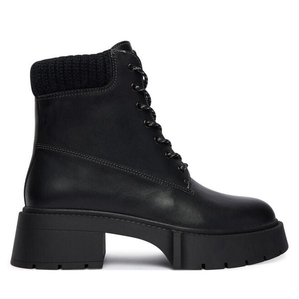 Trzewiki Coach. Czarne botki damskie Coach, bez obcasa, na płaskiej podeszwie, bez zapięcia. Za 859.00 zł.