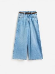 Jeansy wide leg z paskiem - niebieski. Niebieskie jeansy damskie Reserved. Za 159.99 zł.