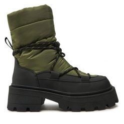 Botki ONLY Shoes. Zielone botki damskie ONLY SHOES, bez obcasa, na płaskiej podeszwie, bez zapięcia. Za 319.99 zł.