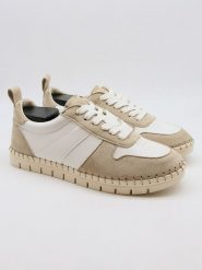 Bellucci Sneakersy w kolorze beżowo-białym rozmiar: 38. Białe obuwie sportowe damskie Bellucci, bez zapięcia. Za 166.88 zł.