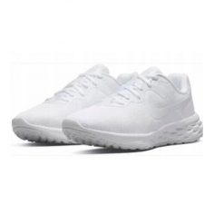 Buty do Biegania damskie Nike Revolution 6 NN. Białe obuwie sportowe damskie Nike, bez zapięcia, do biegania, Nike Revolution. Za 243.00 zł.
