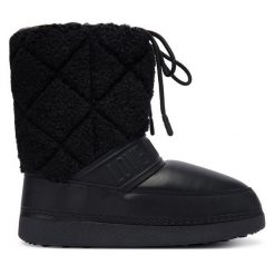 Śniegowce LOVE MOSCHINO. Czarne śniegowce damskie Love Moschino. Za 689.99 zł.