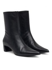 Vagabond Shoemakers Botki Ilona 6232-101-20 Czarny. Czarne botki damskie Vagabond Shoemakers, bez obcasa, na słupku, bez zapięcia. Za 779.99 zł.