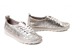 ARTIKER RELAKS 56C2610 złoty, półbuty damskie. Żółte półbuty damskie Artiker Relaks, na lato, w ażurowe wzory, ze skóry, bez obcasa, bez zapięcia. Za 219.90 zł.