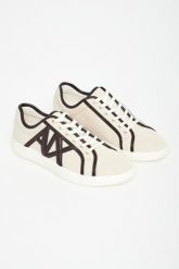 Trampki damskie ARMANI EXCHANGE. Obuwie sportowe damskie Armani Exchange, bez wzorów, bez zapięcia. Za 699.00 zł.