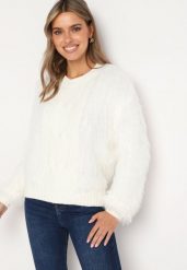 Biały Sweter z Długim Włosiem i Dodatkiem Wełny Merithina. Białe swetry klasyczne damskie Born2be, uniwersalny, z dzianiny, bez kołnierzyka. Za 69.99 zł.