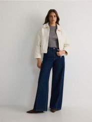 Kurtka oversize - złamana biel. Kurtki damskie Reserved, l, bez wzorów, z tkaniny, bez kaptura. W wyprzedaży za 99.99 zł.