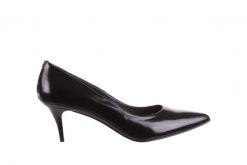 Czółenka Bayla-056 1595-1278 Czarne, Skóra naturalna - 36. Czarne czółenka damskie Bayla, bez wzorów, ze skóry, bez obcasa, na szpilce. W wyprzedaży za 179.10 zł.