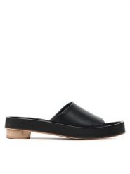 Gino Rossi Klapki 22SS17 Czarny. Czarne klapki damskie Gino Rossi, bez wzorów, ze skóry, bez obcasa, bez zapięcia. Za 299.99 zł.